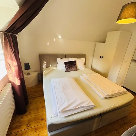 Hotel Restaurant Laternchen 2*